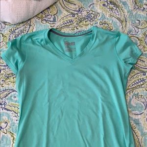 Women’s Nike drifit tshirt
